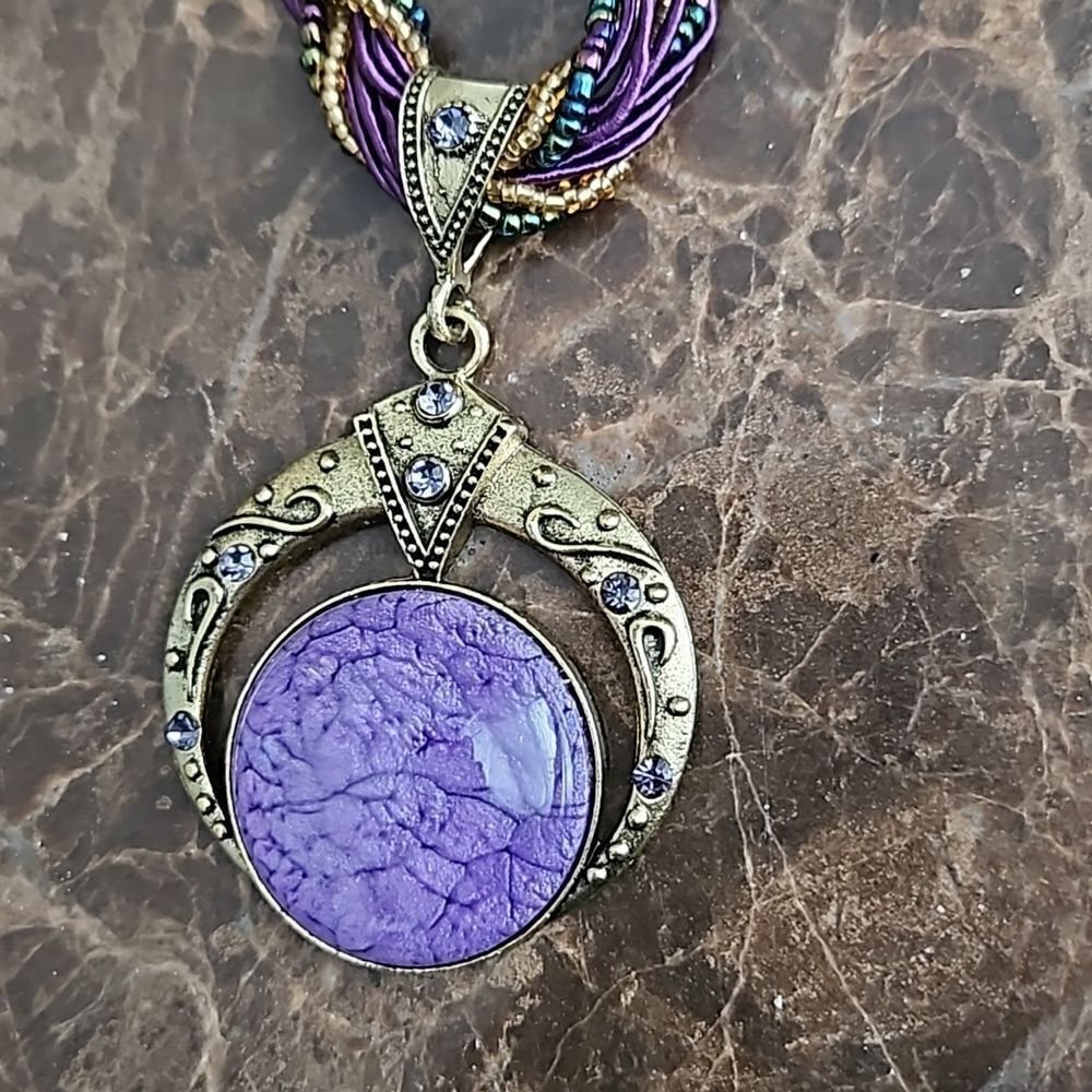 NWOT Braided necklace with large purple stone. - Picture 3 of 5